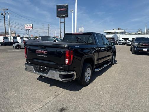 2022 GMC Sierra 1500 SLE