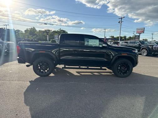 Onyx Black 2026 GMC Canyon Denali