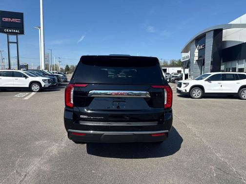 Onyx Black 2023 GMC Yukon XL SLT