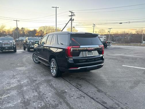 Onyx Black 2026 GMC Yukon Elevation