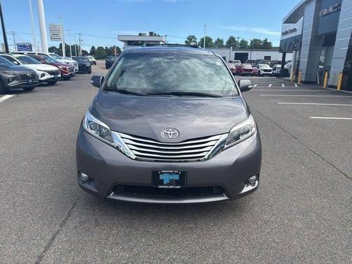 2017 Toyota Sienna Limited