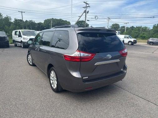 2017 Toyota Sienna Limited