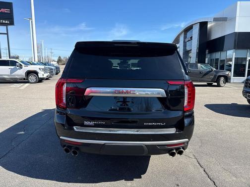 Onyx Black 2022 GMC Yukon Denali