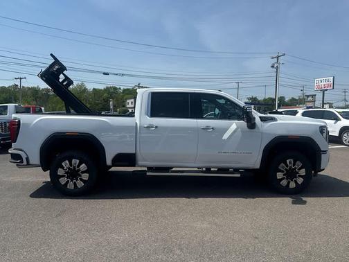 Summit White 2026 GMC Sierra 2500 Denali