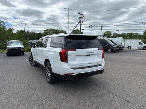 2025 GMC Yukon XL Denali