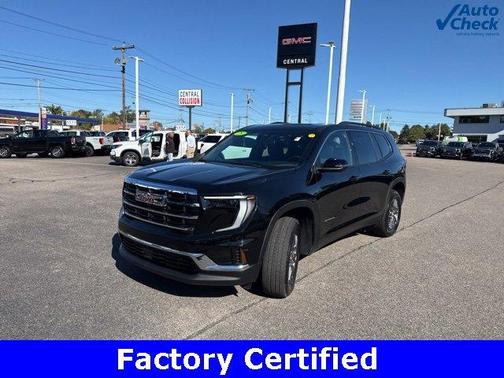 2025 GMC Acadia Elevation