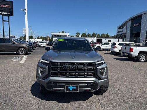 2023 GMC Canyon AT4