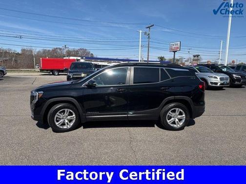 2022 GMC Terrain SLE