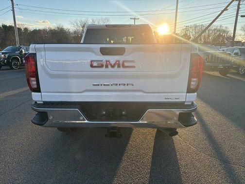 2026 GMC Sierra 2500 SLE