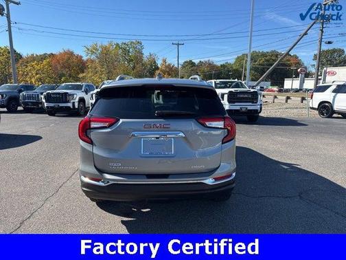 2024 GMC Terrain SLT