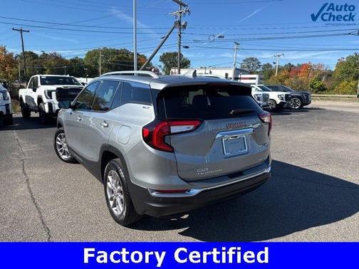 2024 GMC Terrain SLT