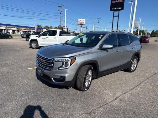 2024 GMC Terrain SLT
