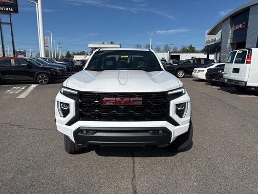 2025 GMC Canyon Elevation