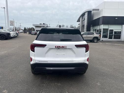 Summit White 2026 GMC Terrain AWD AT4