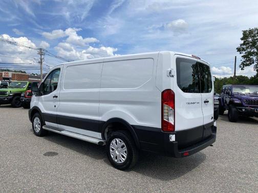 Oxford White 2025 Ford Transit-250 Base