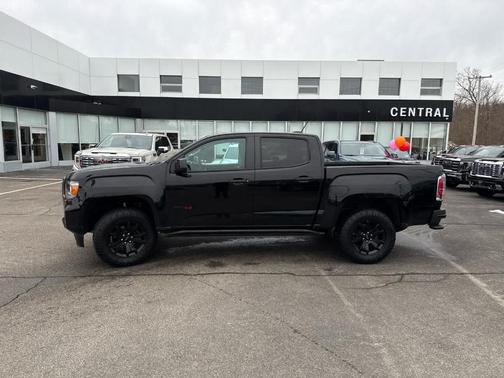 2022 GMC Canyon AT4