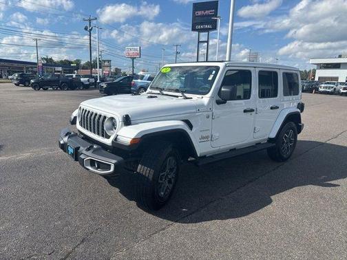 2024 Jeep Wrangler Sahara