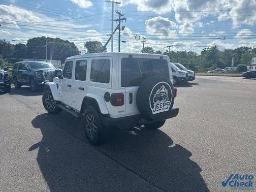2024 Jeep Wrangler Sahara