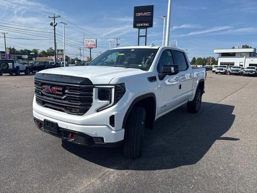 2025 GMC Sierra 1500 AT4