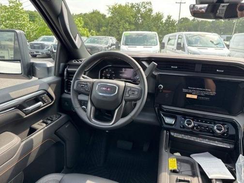 2025 GMC Sierra 2500 AT4