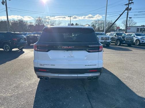 2025 GMC Acadia Elevation