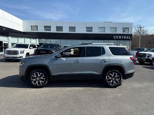 Sterling 2023 GMC Acadia SLE