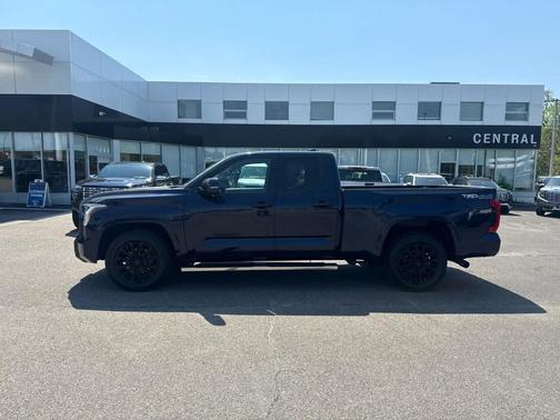 Gray 2022 Toyota Tundra SR5