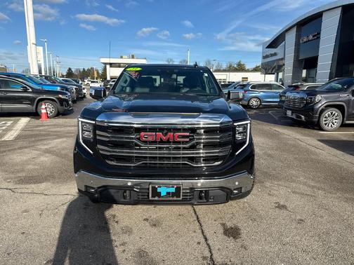 2023 GMC Sierra 1500 SLT