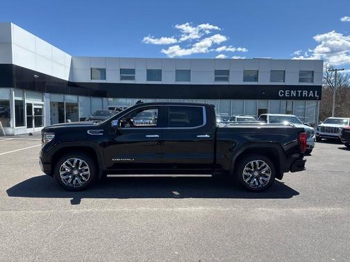 Onyx Black 2024 GMC Sierra 1500 Denali