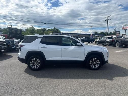 Summit White 2025 Chevrolet Equinox 1LT
