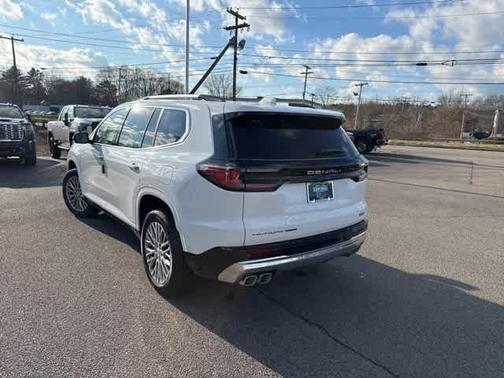 GAZ SUMMIT WHITE 2026 GMC Acadia Denali