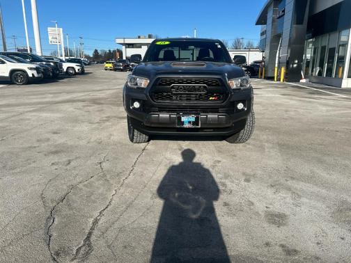 2018 Toyota Tacoma TRD Sport