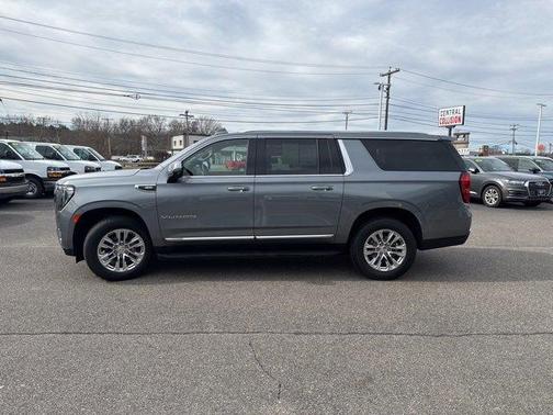 2022 GMC Yukon XL SLT