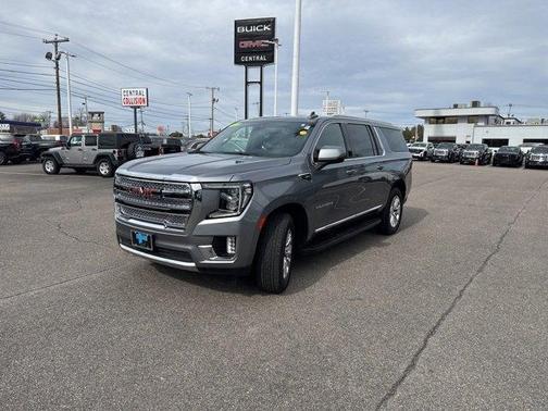 2022 GMC Yukon XL SLT