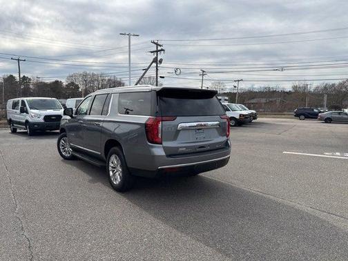 2022 GMC Yukon XL SLT