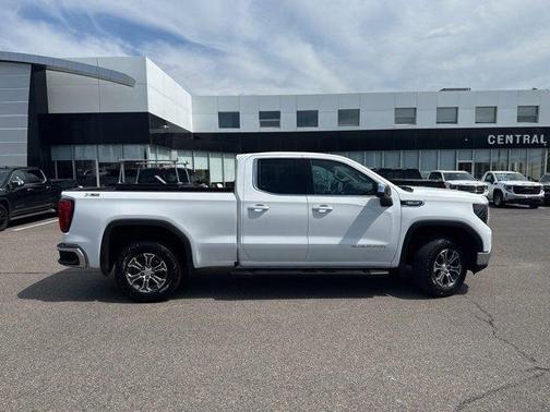 2023 GMC Sierra 1500 SLE