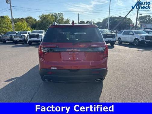 Volcanic Red Tintcoat 2023 GMC Acadia SLT