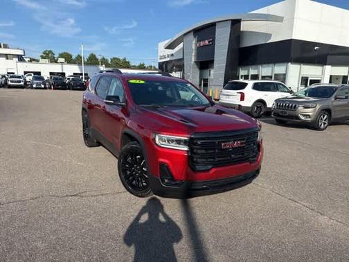 2023 GMC Acadia SLT