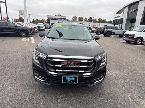 2022 GMC Terrain AT4