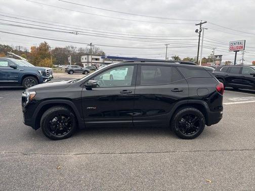 2022 GMC Terrain AT4