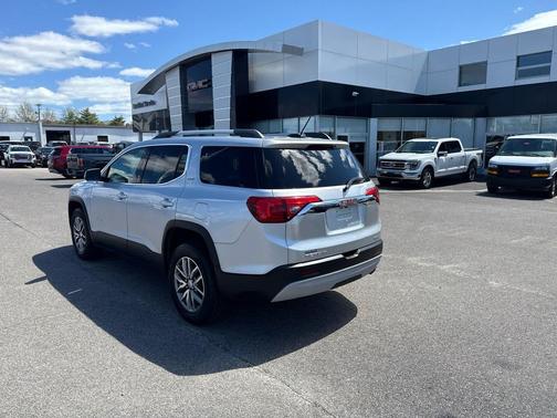 Quicksilver Metallic 2019 GMC Acadia SLE-2