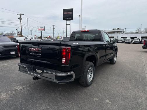 Onyx Black 2026 GMC Sierra 1500 Pro