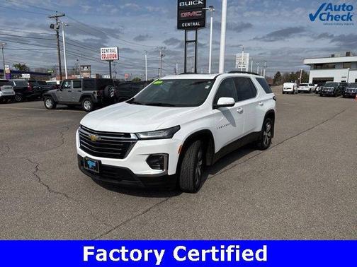 2022 Chevrolet Traverse LT Leather