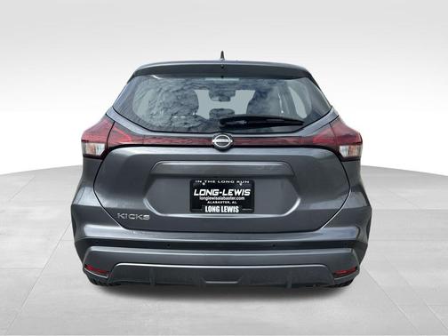 2023 Nissan Kicks S