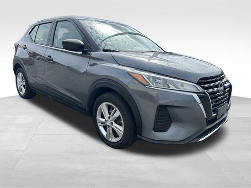 2023 Nissan Kicks S