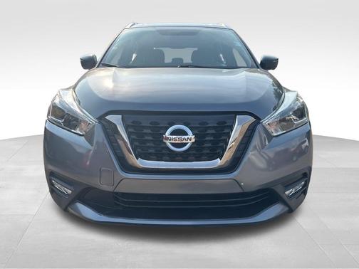 2019 Nissan Kicks SR