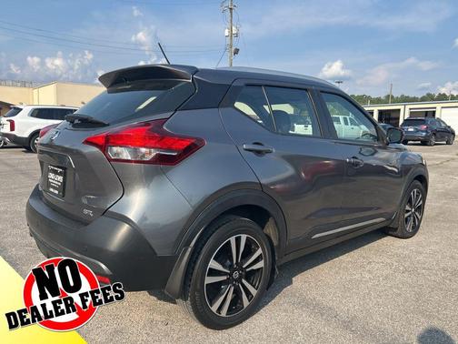 2019 Nissan Kicks SR