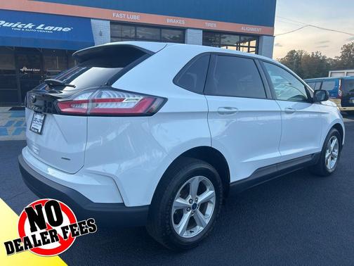 2022 Ford Edge SE