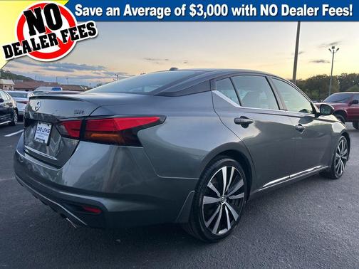 2020 Nissan Altima SR FWD