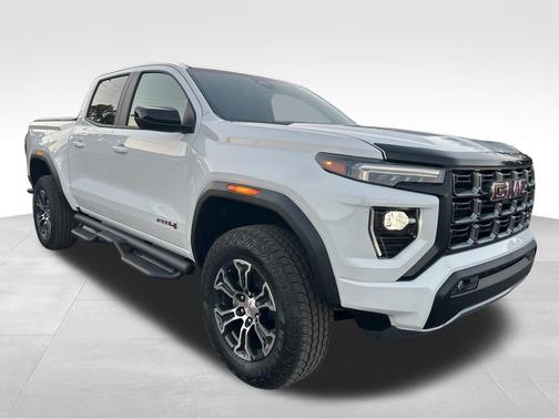 2025 GMC Canyon AT4